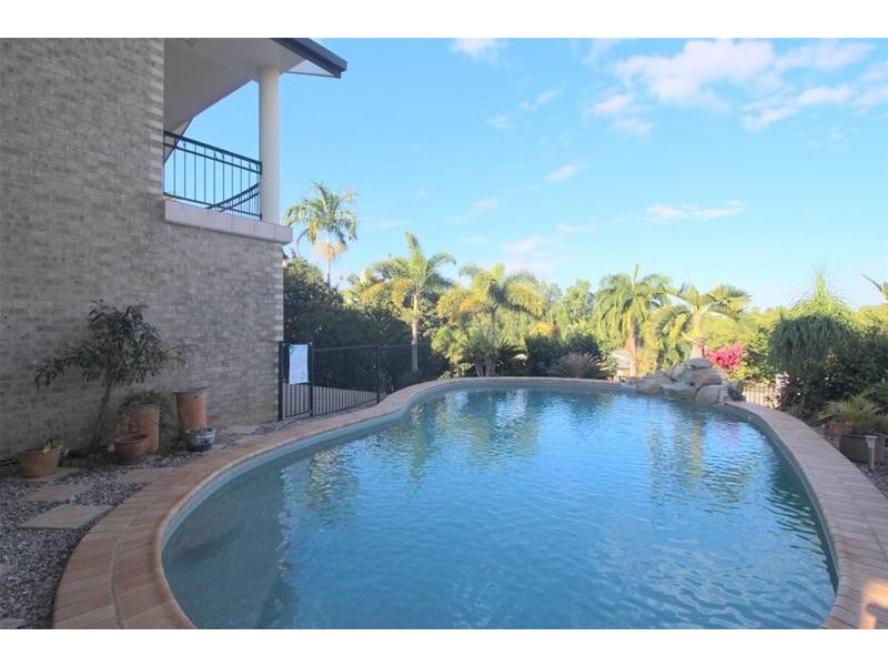 13 Dunkalli Crescent, Wongaling Beach QLD 4852