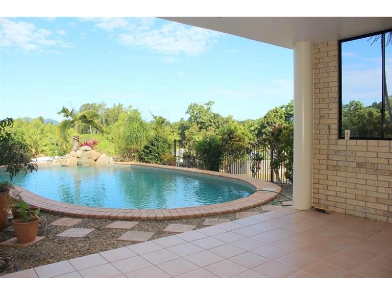 13 Dunkalli Crescent, Wongaling Beach QLD 4852