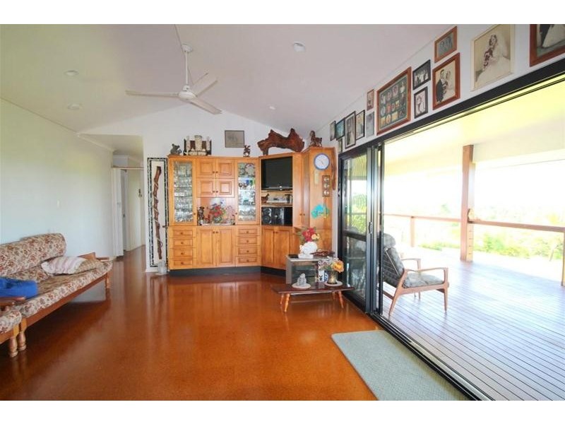 20 Hayter Road, El Arish QLD 4855