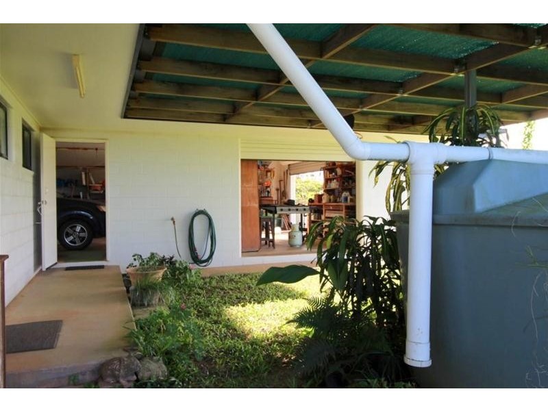 20 Hayter Road, El Arish QLD 4855