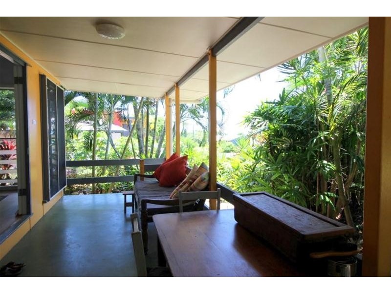 15 Cutten Street, Bingil Bay QLD 4852