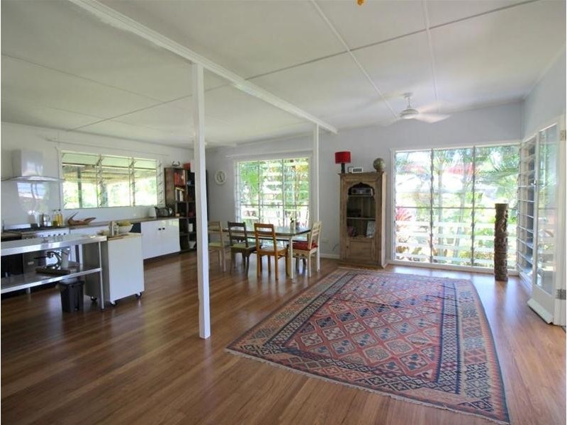 15 Cutten Street, Bingil Bay QLD 4852