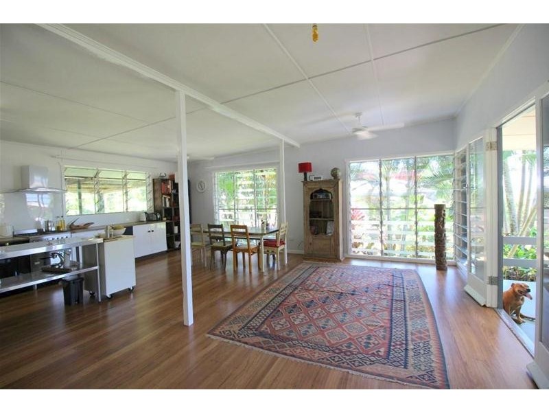 15 Cutten Street, Bingil Bay QLD 4852