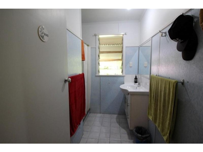 15 Cutten Street, Bingil Bay QLD 4852