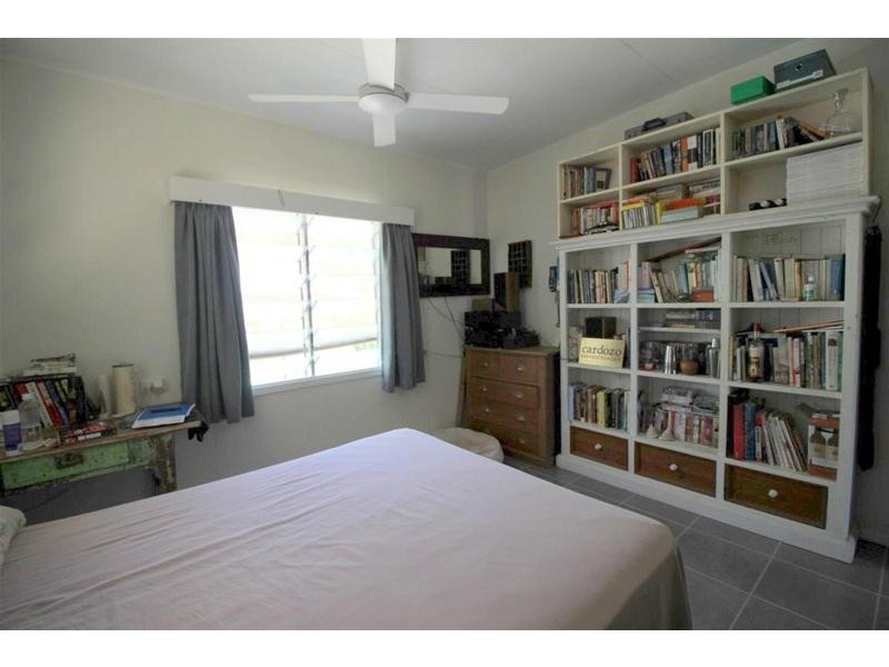 15 Cutten Street, Bingil Bay QLD 4852