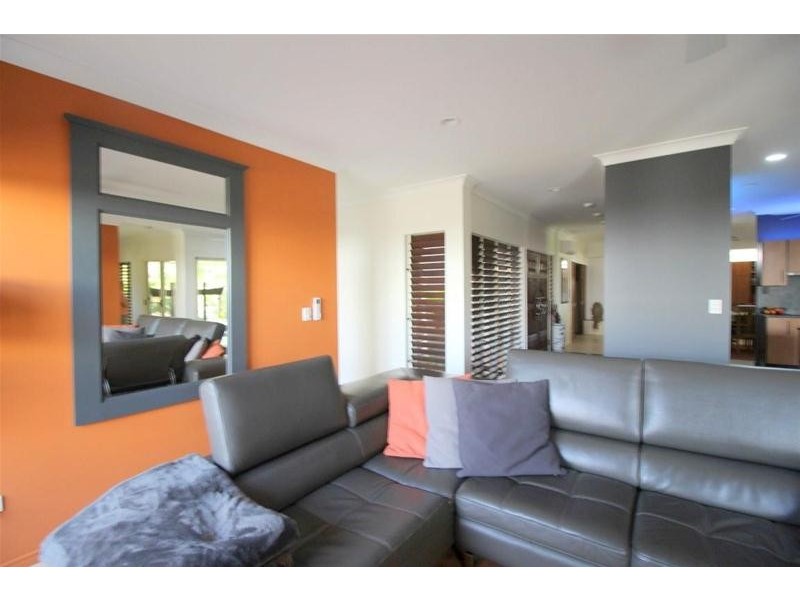 6 McNamara Street, Wongaling Beach QLD 4852