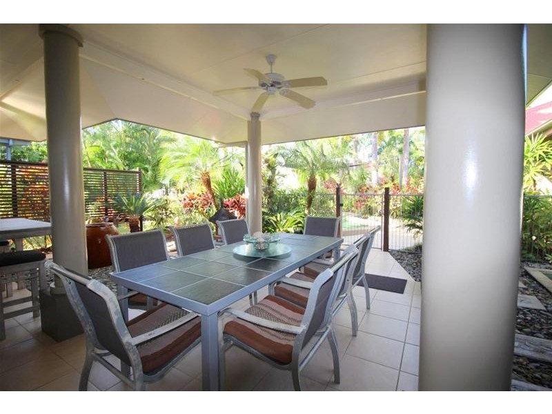 6 McNamara Street, Wongaling Beach QLD 4852