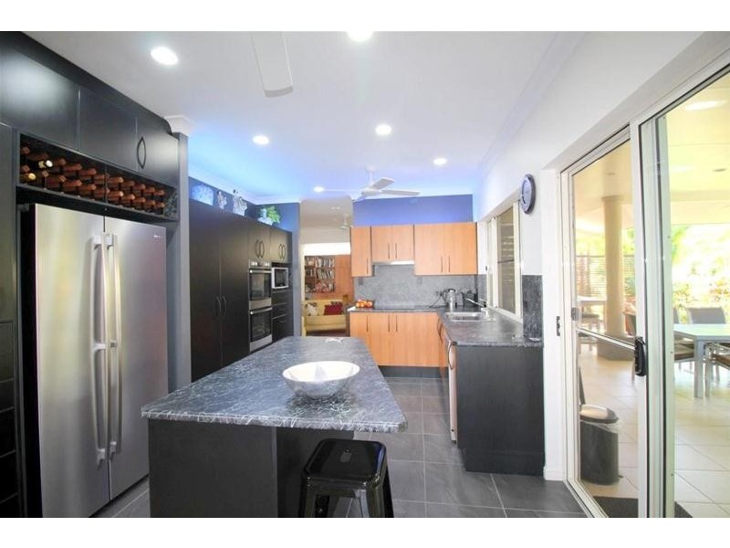 6 McNamara Street, Wongaling Beach QLD 4852