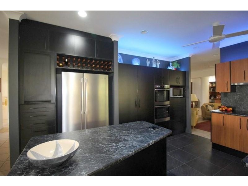 6 McNamara Street, Wongaling Beach QLD 4852