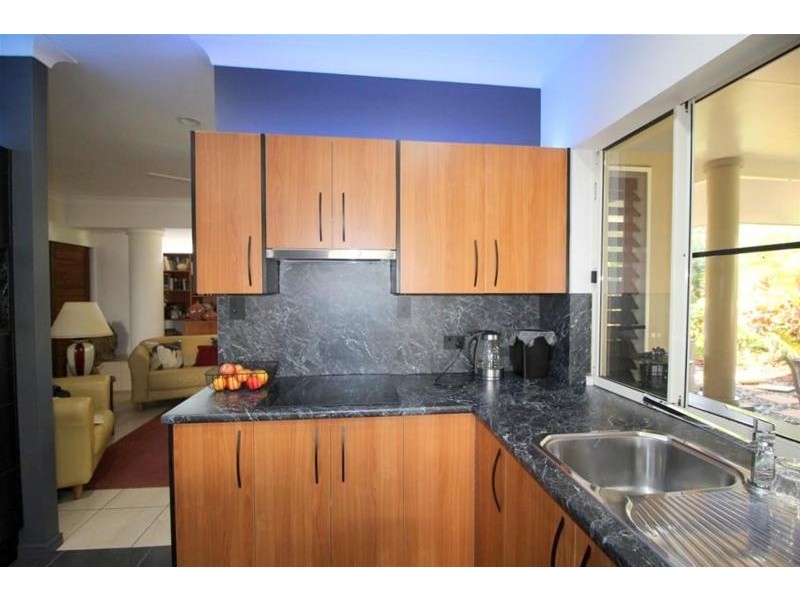 6 McNamara Street, Wongaling Beach QLD 4852