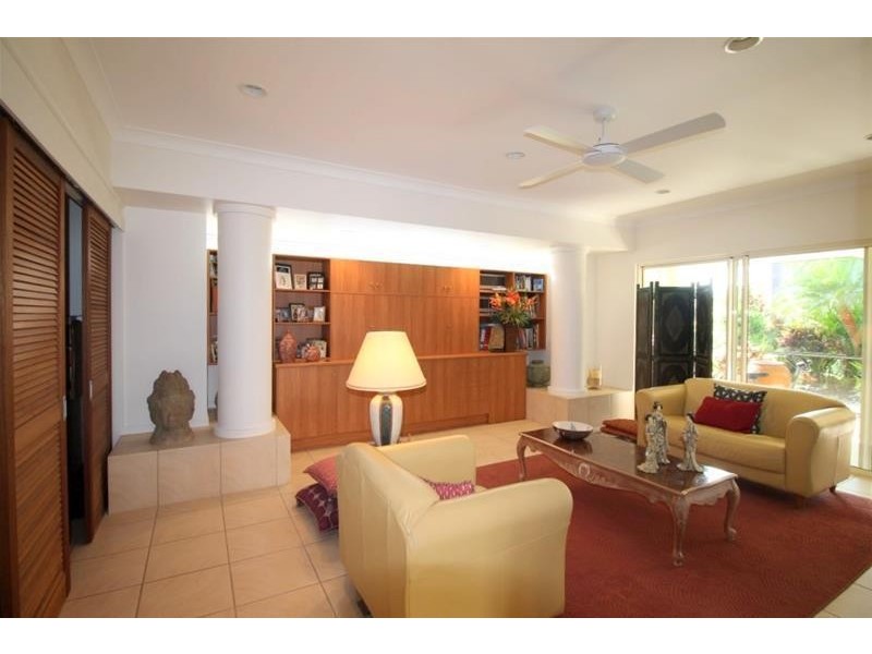 6 McNamara Street, Wongaling Beach QLD 4852