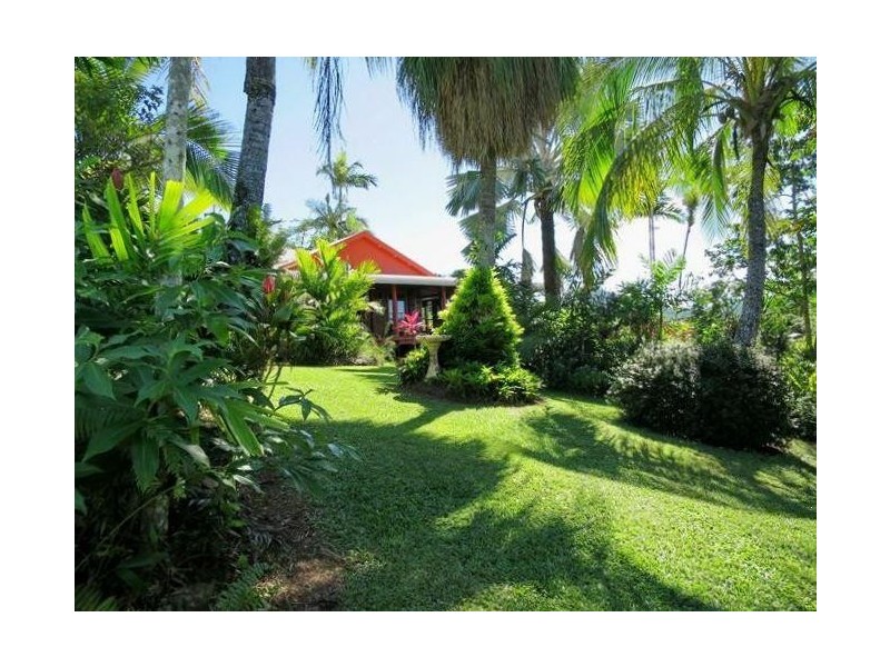 54 Thistle Road, Maadi QLD 4855