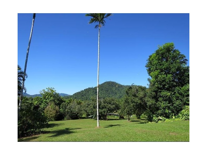 54 Thistle Road, Maadi QLD 4855