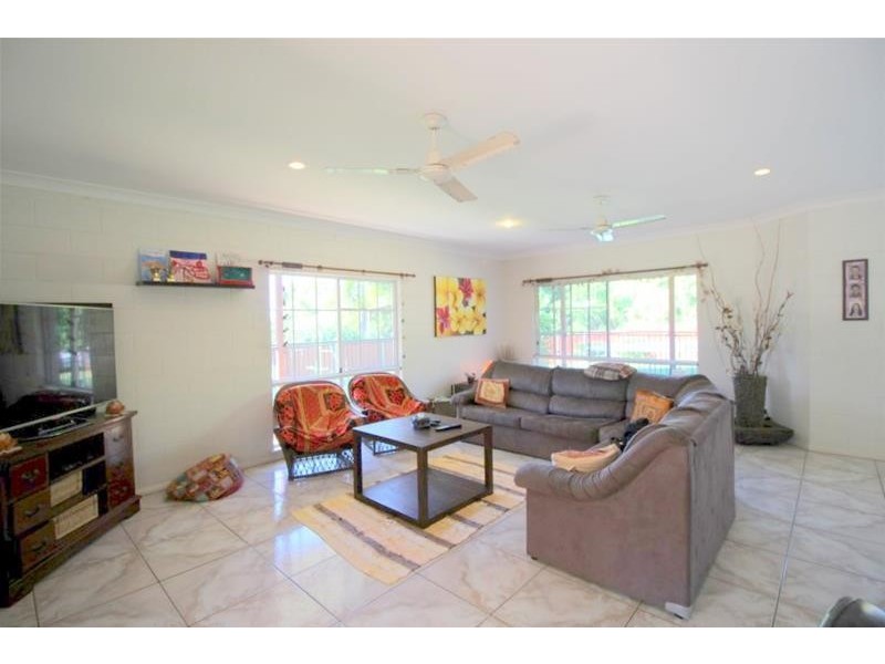 8 James Road, Mission Beach QLD 4852