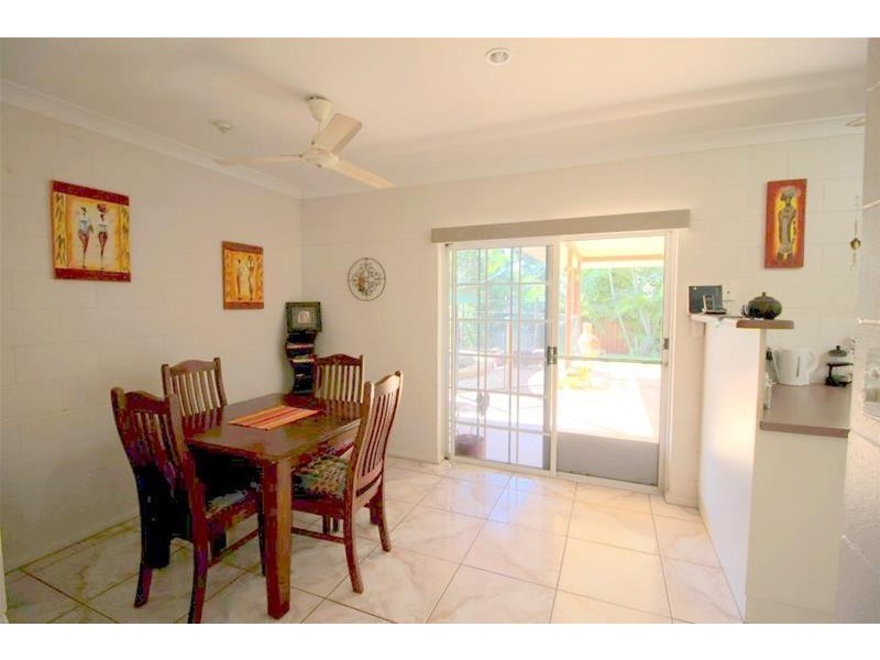 8 James Road, Mission Beach QLD 4852