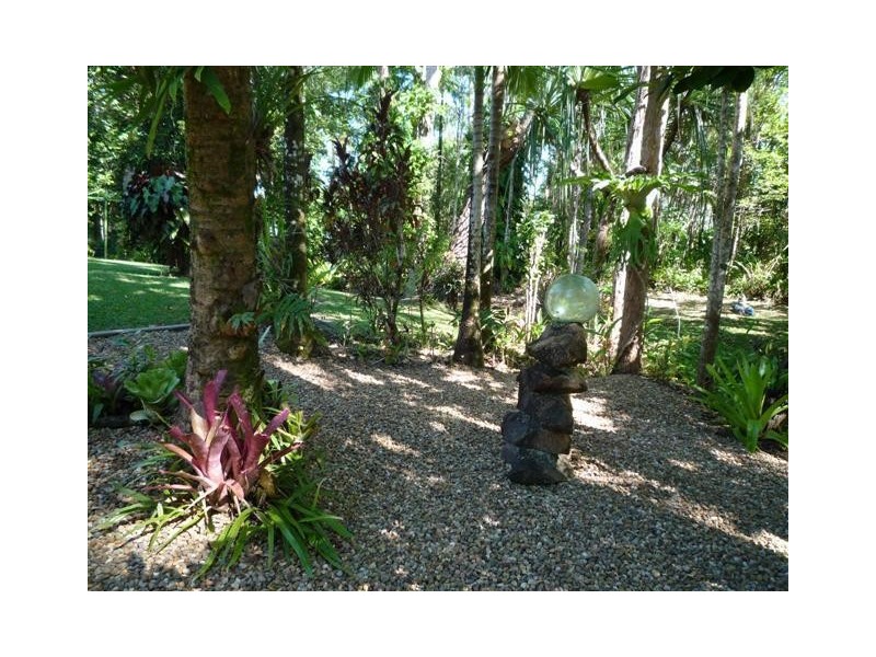 856 East Feluga Road, East Feluga QLD 4854