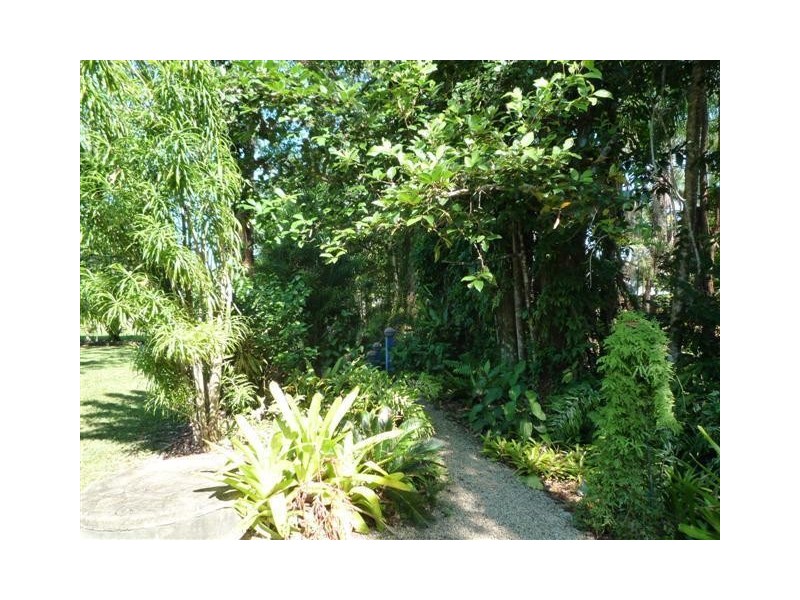 856 East Feluga Road, East Feluga QLD 4854