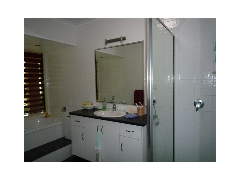 856 East Feluga Road, East Feluga QLD 4854