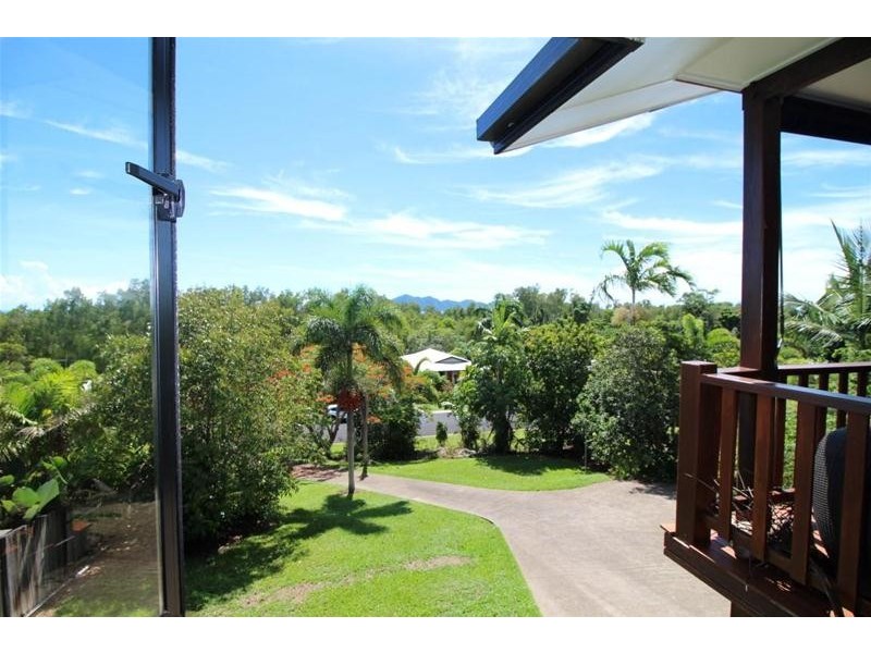 11 Dunkalli Crescent, Wongaling Beach QLD 4852