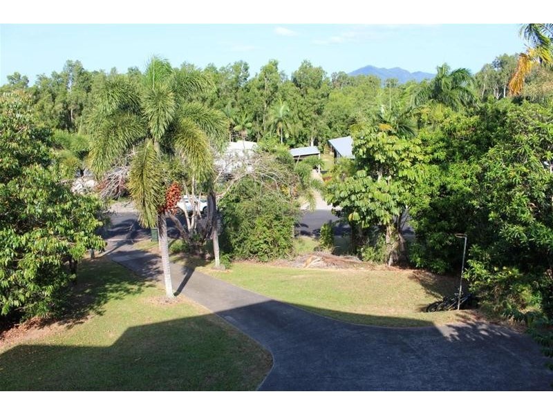 11 Dunkalli Crescent, Wongaling Beach QLD 4852