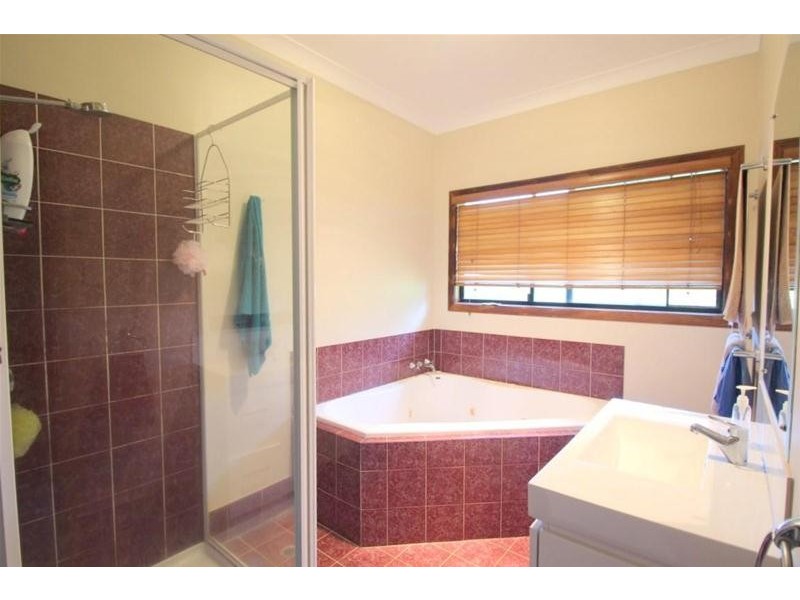 11 Dunkalli Crescent, Wongaling Beach QLD 4852