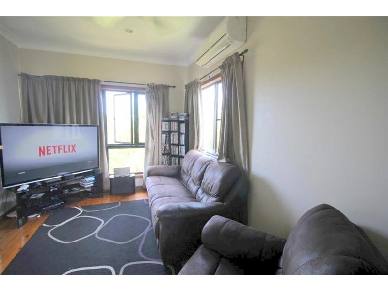 11 Dunkalli Crescent, Wongaling Beach QLD 4852