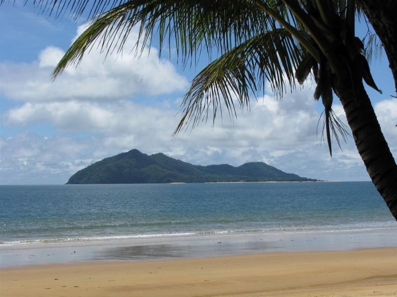 6 Koda Street, Wongaling Beach QLD 4852