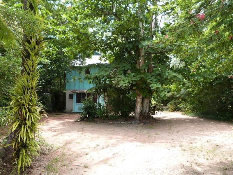 6 Koda Street, Wongaling Beach QLD 4852