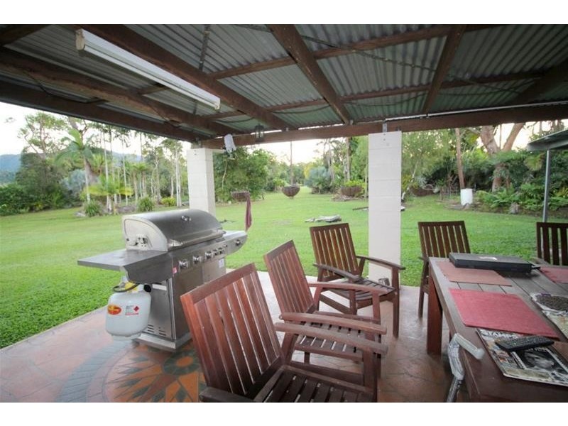 822 East Feluga Road, East Feluga QLD 4854