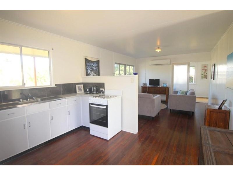 22 Porter Promenade, Mission Beach QLD 4852