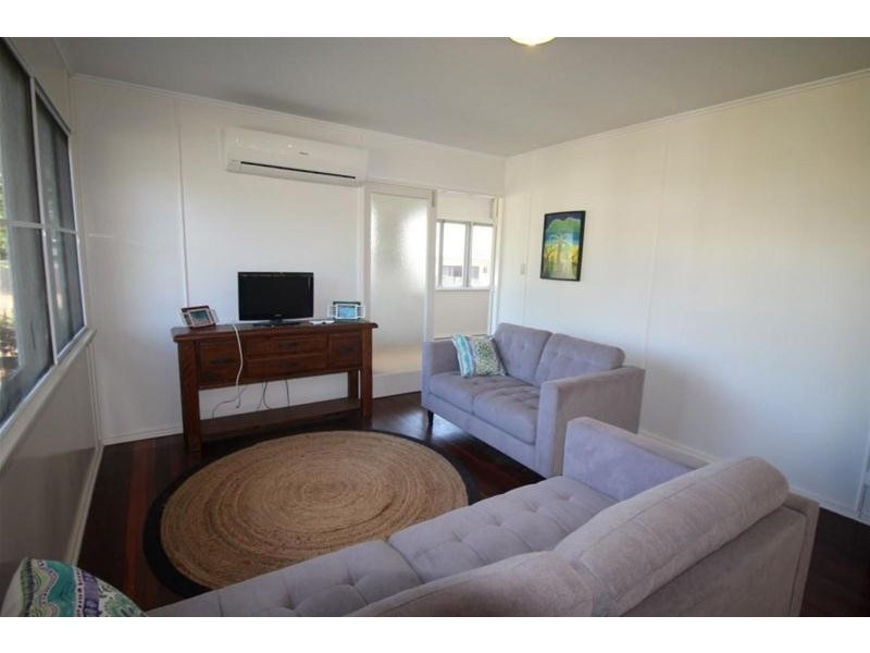 22 Porter Promenade, Mission Beach QLD 4852