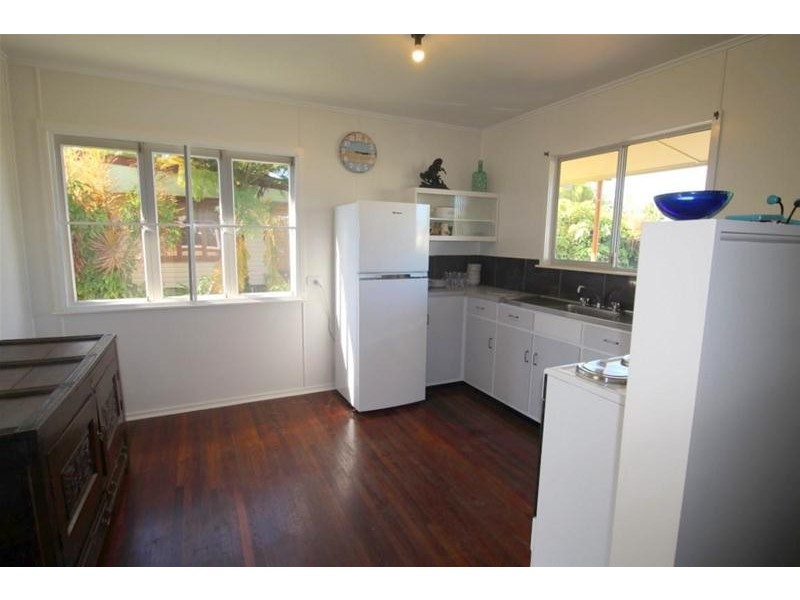 22 Porter Promenade, Mission Beach QLD 4852