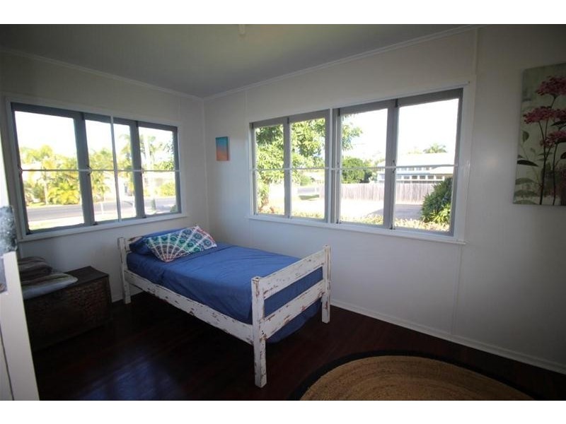 22 Porter Promenade, Mission Beach QLD 4852