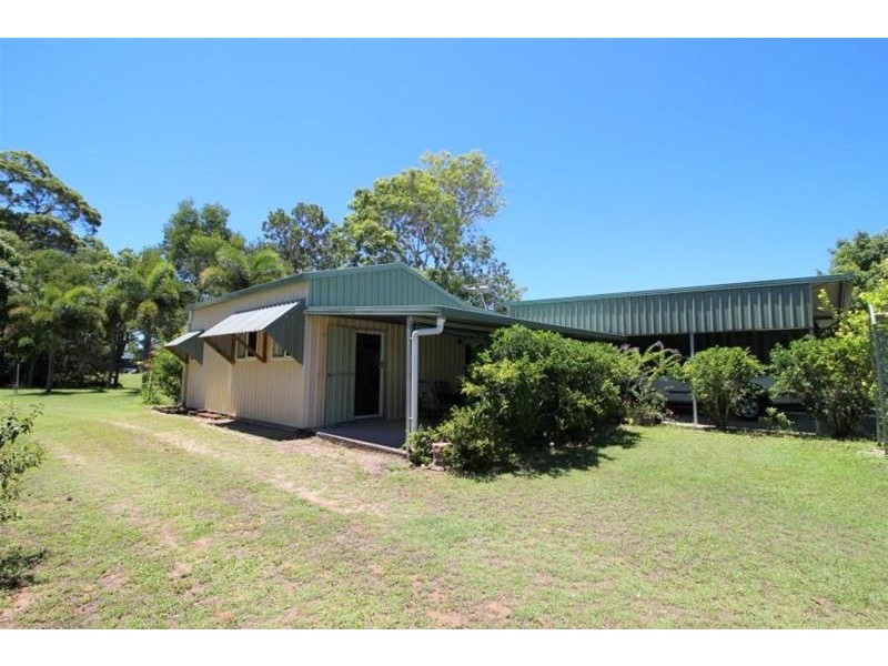 37 Paradise Palm Drive, Tully Heads QLD 4854