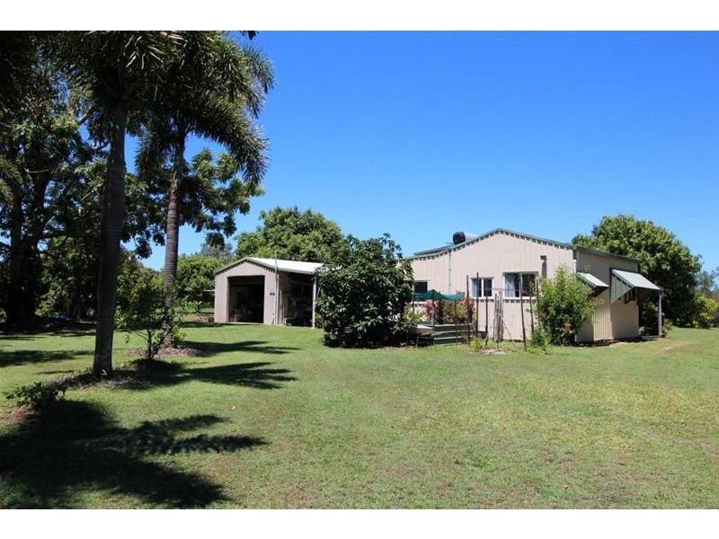 37 Paradise Palm Drive, Tully Heads QLD 4854