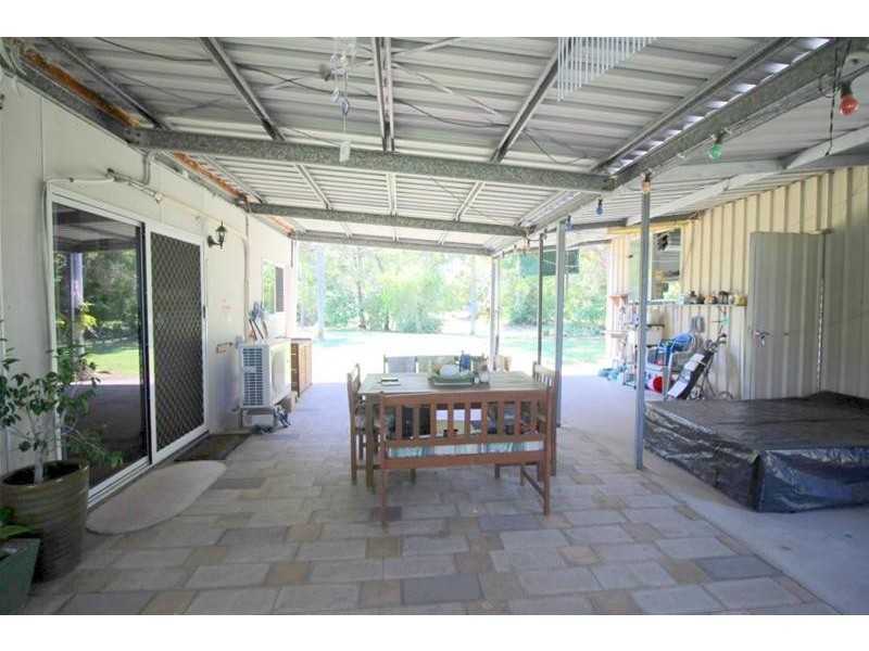 37 Paradise Palm Drive, Tully Heads QLD 4854