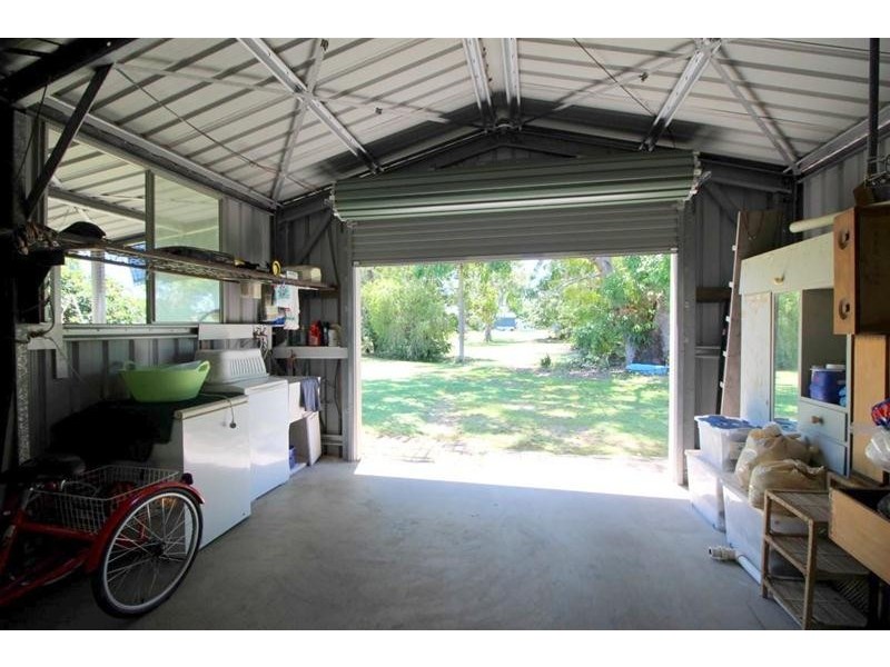 37 Paradise Palm Drive, Tully Heads QLD 4854