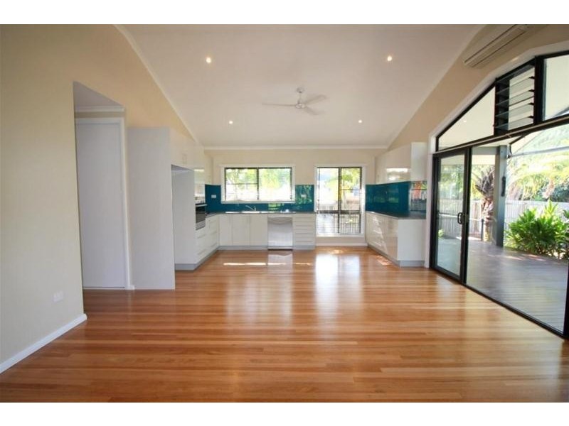 14 Pacific View Drive, Wongaling Beach QLD 4852