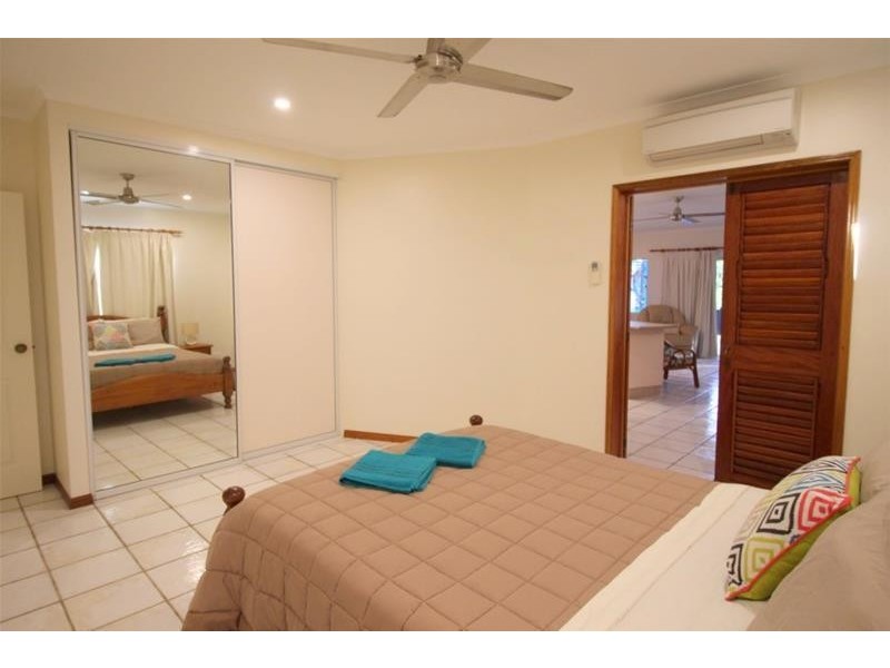 3/112 Kennedy Esplanade, South Mission Beach QLD 4852