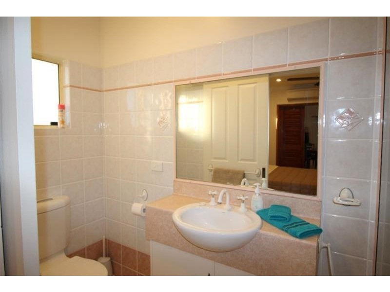 3/112 Kennedy Esplanade, South Mission Beach QLD 4852