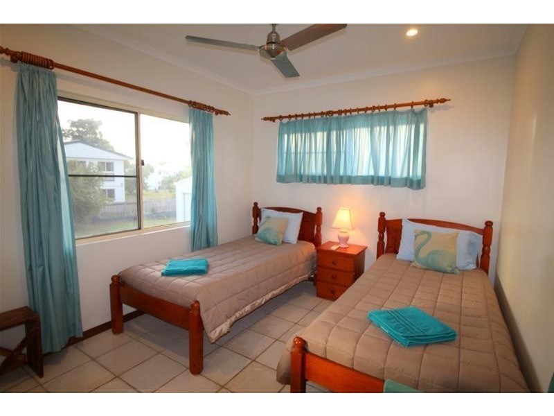 3/112 Kennedy Esplanade, South Mission Beach QLD 4852