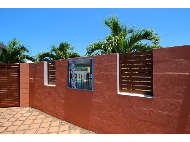 2/6 Hilliar Street, Wongaling Beach QLD 4852