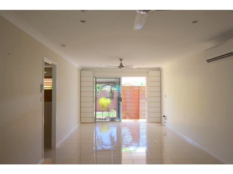 2/6 Hilliar Street, Wongaling Beach QLD 4852