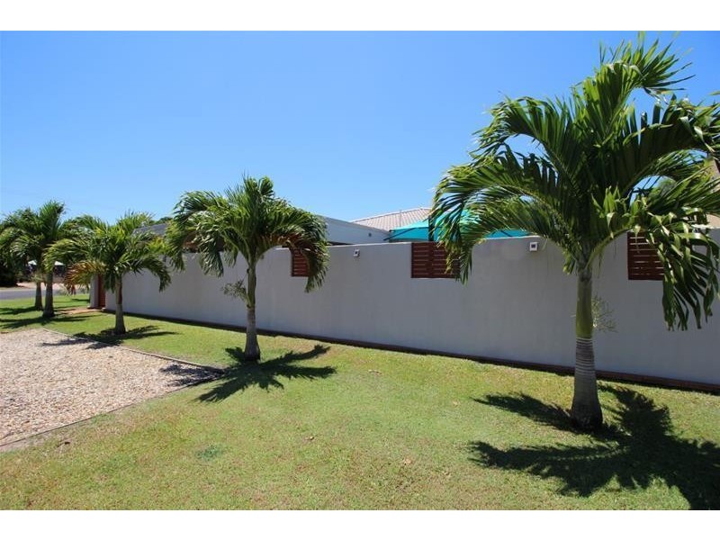 2/6 Hilliar Street, Wongaling Beach QLD 4852