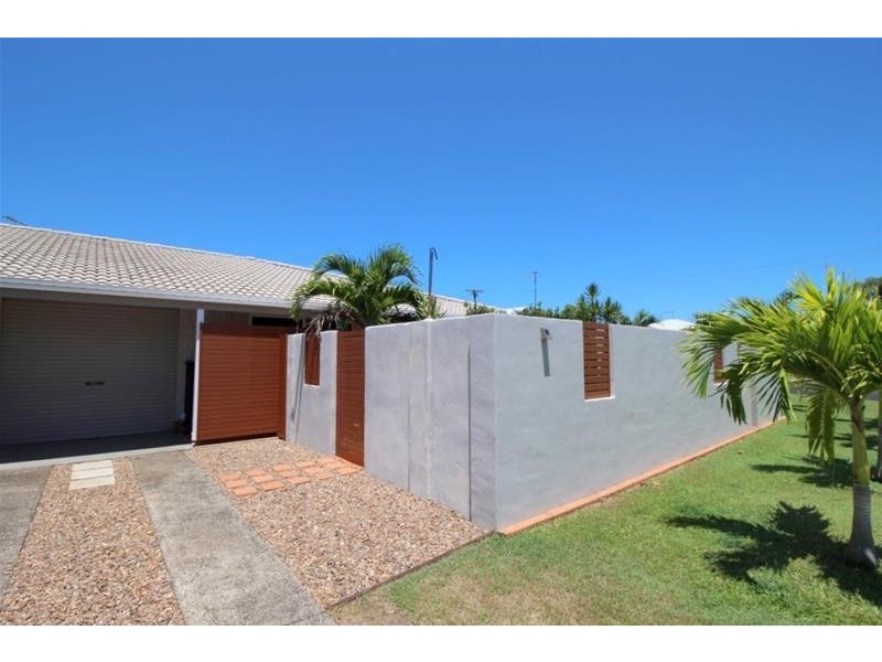 2/6 Hilliar Street, Wongaling Beach QLD 4852