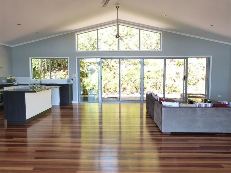 19 The Boulevard, South Mission Beach QLD 4852