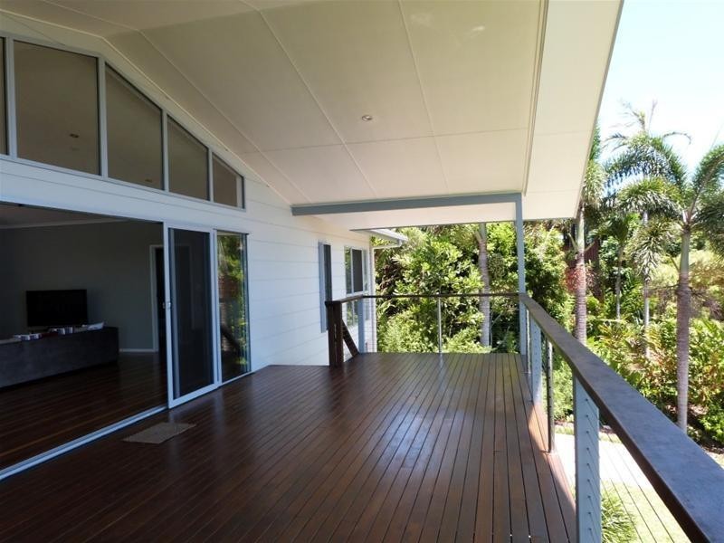 19 The Boulevard, South Mission Beach QLD 4852