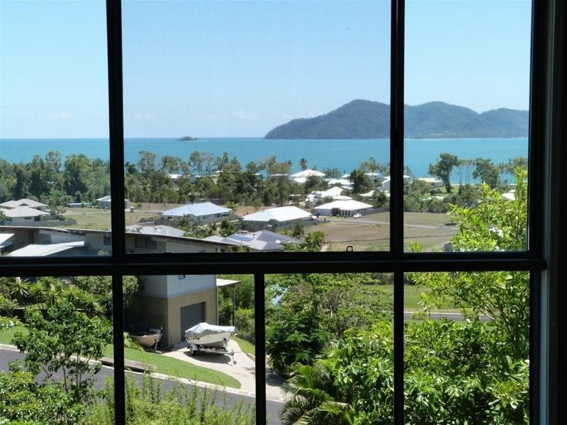 19 The Boulevard, South Mission Beach QLD 4852