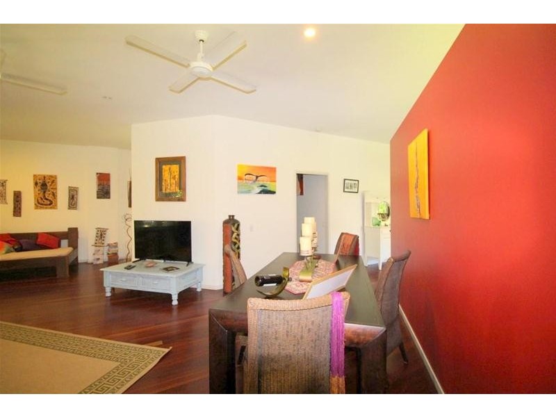 20 Kent Close, Mission Beach QLD 4852