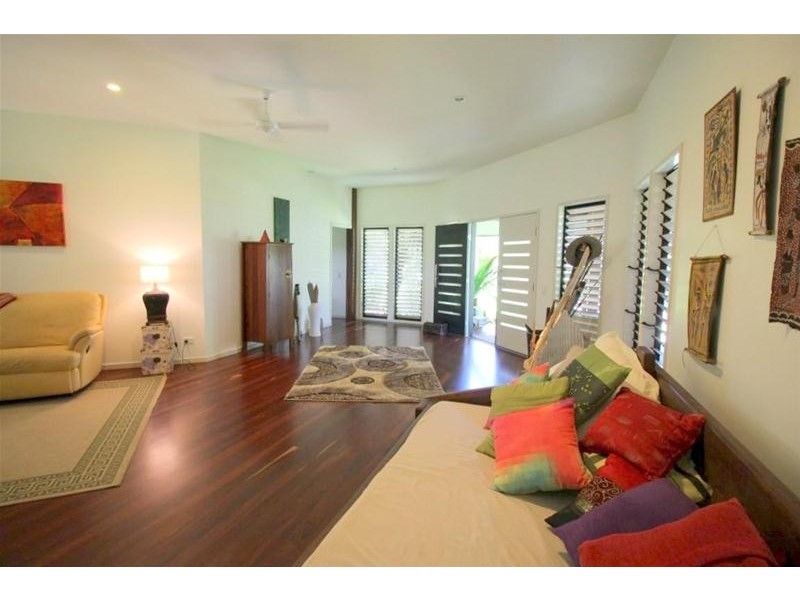 20 Kent Close, Mission Beach QLD 4852